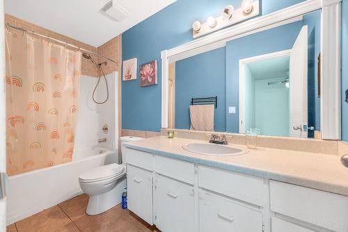 20-3807 32 Avenue, Vernon, BC - Indoor Photo Showing Bathroom