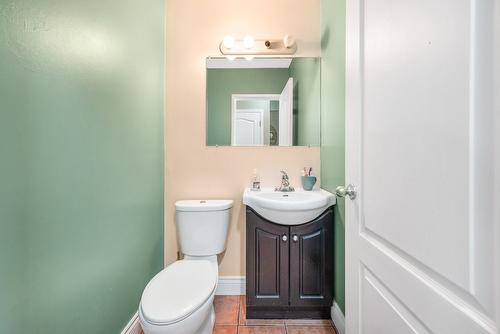 20-3807 32 Avenue, Vernon, BC - Indoor Photo Showing Bathroom