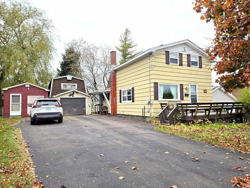 33 York Street, Amherst, NS 