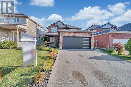 15 Yarrow Court, Kitchener, ON - Outdoor With Facade