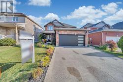 15 YARROW COURT  Kitchener, ON N2E 4C4