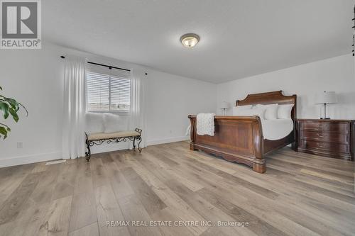 15 Yarrow Court, Kitchener, ON - Indoor