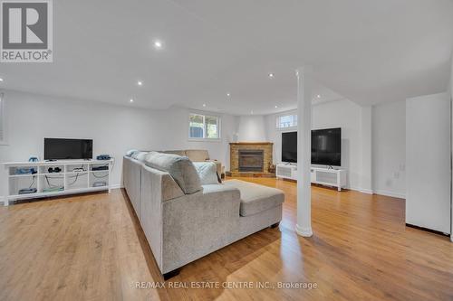 15 Yarrow Court, Kitchener, ON - Indoor Photo Showing Living Room With Fireplace