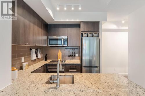 222 - 18 Rean Drive, Toronto, ON - Indoor Photo Showing Kitchen With Stainless Steel Kitchen With Double Sink With Upgraded Kitchen