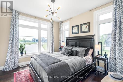 4454 North Valley Lane, Severn, ON - Indoor Photo Showing Bedroom