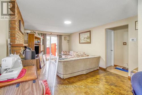 142 Mill Street N, Brampton, ON - Indoor