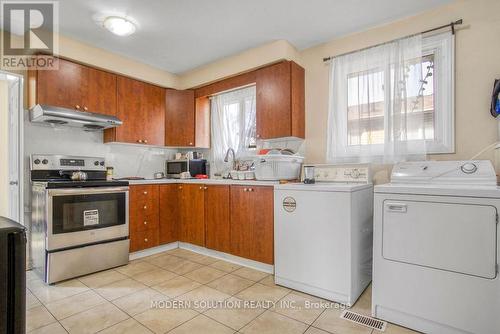 142 Mill Street N, Brampton, ON - Indoor Photo Showing Laundry Room