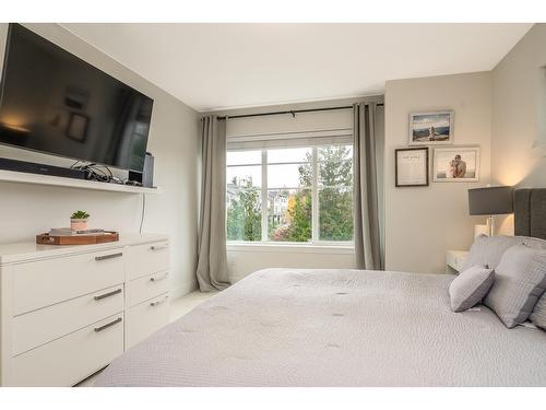 32 21150 76A Avenue, Langley, BC - Indoor Photo Showing Bedroom