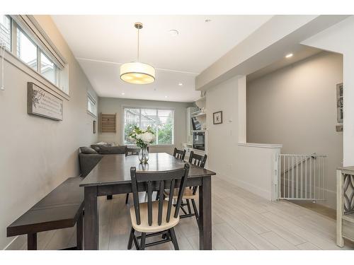 32 21150 76A Avenue, Langley, BC - Indoor Photo Showing Dining Room