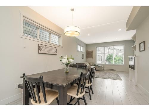 32 21150 76A Avenue, Langley, BC - Indoor Photo Showing Dining Room