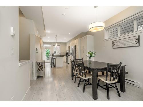 32 21150 76A Avenue, Langley, BC - Indoor Photo Showing Dining Room