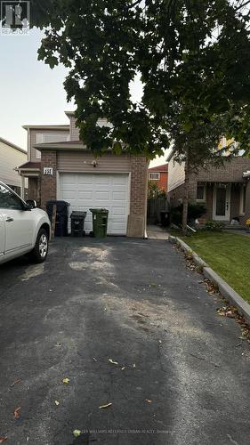 Lower - 111 Courtlands Drive, Toronto, ON - Outdoor