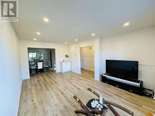 56 Crockamhill Drive, Toronto, ON - Indoor Photo Showing Living Room