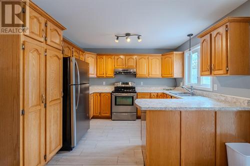 27 Stojko Place, Mount Pearl, NL - Indoor Photo Showing Kitchen With Double Sink