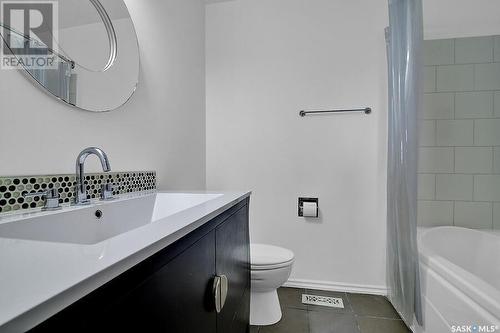 58 Marquis Crescent, Regina, SK - Indoor Photo Showing Bathroom