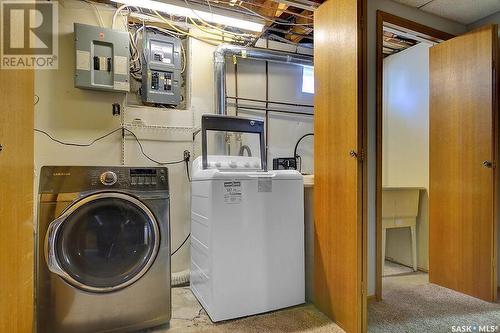 58 Marquis Crescent, Regina, SK - Indoor Photo Showing Laundry Room