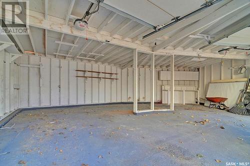 58 Marquis Crescent, Regina, SK - Indoor Photo Showing Garage