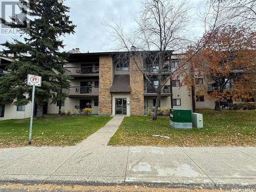 301 275 Kingsmere Boulevard, Saskatoon, SK - Outdoor With Facade