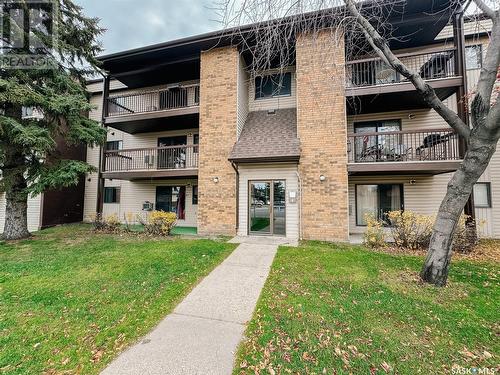 301 275 Kingsmere Boulevard, Saskatoon, SK - Outdoor With Facade