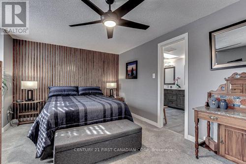 2 - 340 Ambleside Drive, London, ON - Indoor Photo Showing Bedroom