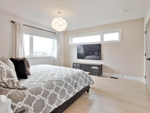 Chambre Ã  coucher principale - 1851 Rue Henri-Blaquière, Chambly, QC - Indoor Photo Showing Bedroom