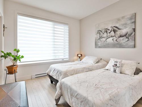 Chambre Ã Â coucher - 1851 Rue Henri-Blaquière, Chambly, QC - Indoor Photo Showing Bedroom