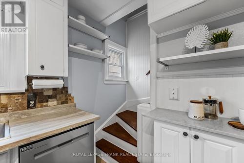 253 Ritson Road S, Oshawa (Central), ON - Indoor Photo Showing Kitchen