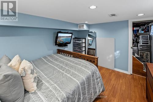 253 Ritson Road S, Oshawa (Central), ON - Indoor Photo Showing Bedroom