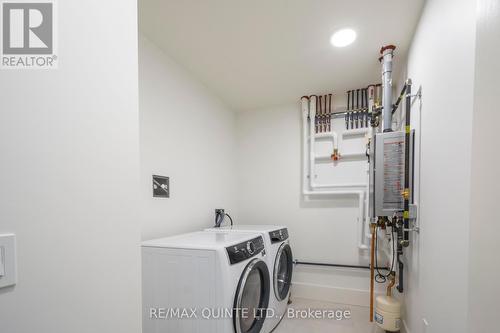 407 - 17 Cleave Avenue, Prince Edward County (Picton), ON - Indoor Photo Showing Laundry Room