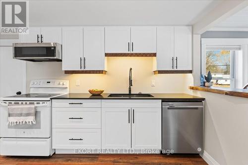 4873 Stirling-Marmora Road, Stirling-Rawdon, ON - Indoor Photo Showing Kitchen