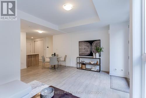 13 - 88 Turtle Island Road, Toronto, ON - Indoor Photo Showing Living Room