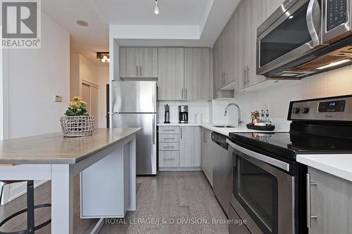 1102 - 68 Merton Street, Toronto, ON - Indoor Photo Showing Kitchen With Upgraded Kitchen