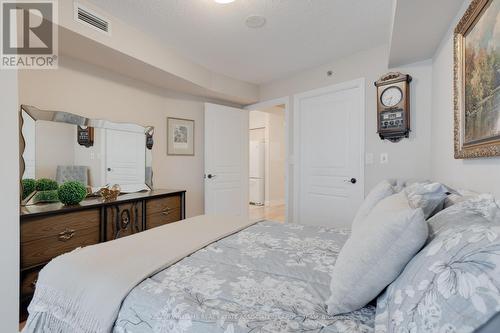 405 - 3 Marine Parade Drive, Toronto, ON - Indoor Photo Showing Bedroom