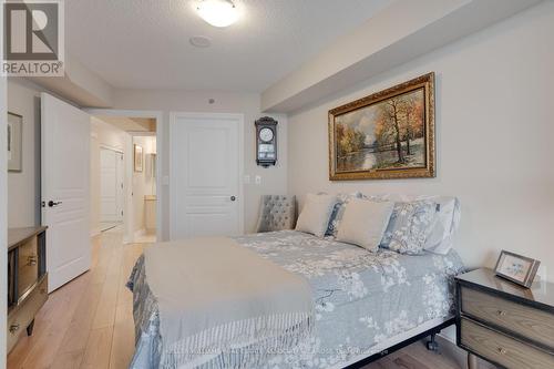 405 - 3 Marine Parade Drive, Toronto, ON - Indoor Photo Showing Bedroom