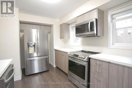 242 - 2355 Sheppard Avenue, Toronto, ON - Indoor Photo Showing Kitchen