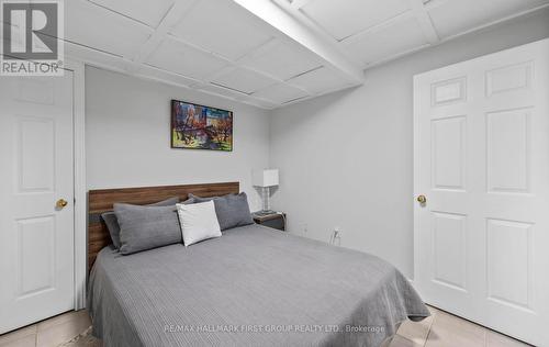 1108 Sandy Hook Road, Kawartha Lakes, ON - Indoor Photo Showing Bedroom