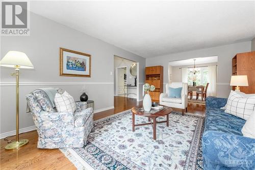 40 Byrd Crescent, Kanata, ON - Indoor Photo Showing Living Room