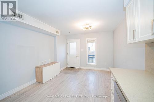 3 - 122 Courtland Avenue E, Kitchener, ON - Indoor Photo Showing Other Room