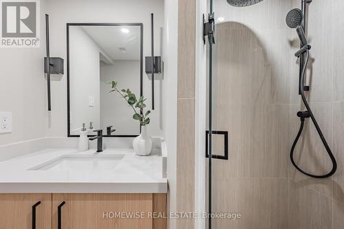 93 Helena Avenue, Toronto, ON - Indoor Photo Showing Bathroom