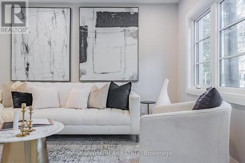 93 Helena Avenue, Toronto, ON - Indoor Photo Showing Living Room