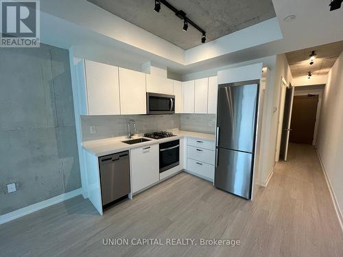 610 - 195 Mccaul Street, Toronto, ON - Indoor Photo Showing Kitchen With Stainless Steel Kitchen