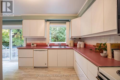 195 Upper Canada Drive, Toronto, ON - Indoor Photo Showing Kitchen With Double Sink