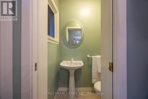 195 Upper Canada Drive, Toronto, ON - Indoor Photo Showing Bathroom