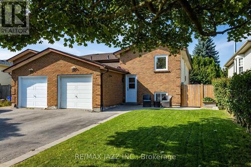 54 Hartsfield Drive, Clarington (Courtice), ON - Outdoor