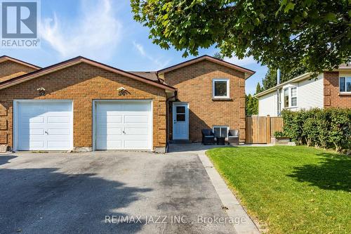 54 Hartsfield Drive, Clarington (Courtice), ON - Outdoor