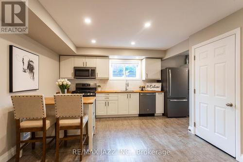 54 Hartsfield Drive, Clarington (Courtice), ON - Indoor Photo Showing Kitchen