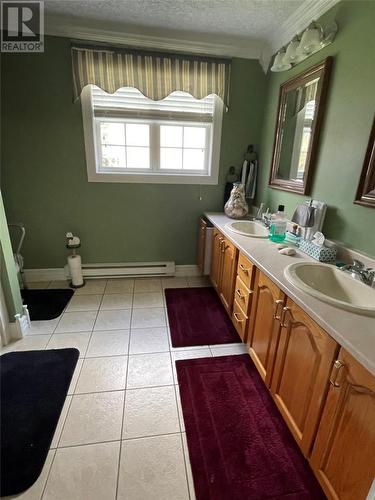 3 Octagon Heights, Paradise, NL - Indoor Photo Showing Bathroom