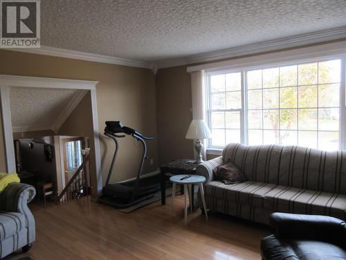 3 Octagon Heights, Paradise, NL - Indoor