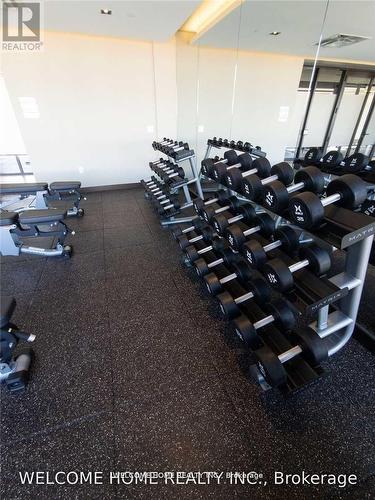 710 - 38 Honeycrisp Crescent, Vaughan, ON - Indoor Photo Showing Gym Room