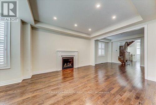 102 Walter English Drive, East Gwillimbury, ON - Indoor Photo Showing Living Room With Fireplace